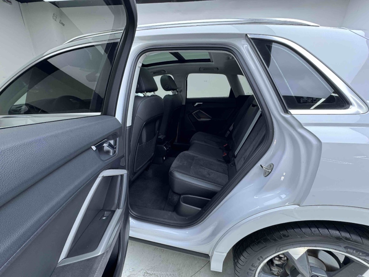 Audi Q3 2022 #6 Audi Q3 2022 car image #6