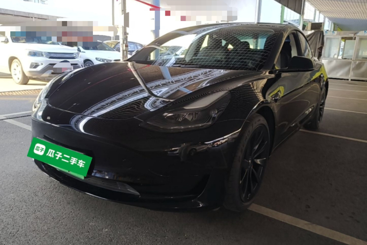 Tesla Model 3 2021 car image #2