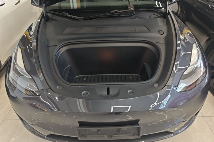 Tesla Model Y 2024 #22 Tesla Model Y 2024 car image #22