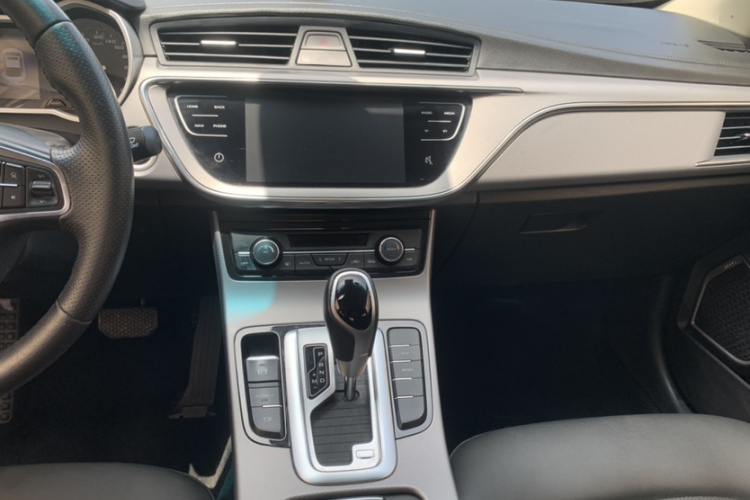 GEELY Emgrand GL 2018 #19 GEELY Emgrand GL 2018 image de voiture #19