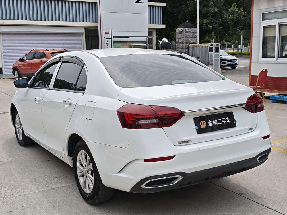 GEELY Emgrand 2021 #4 GEELY Emgrand 2021 car image #4