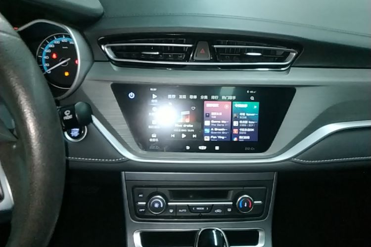 GEELY Emgrand 2021 #13 GEELY Emgrand 2021 car image #13