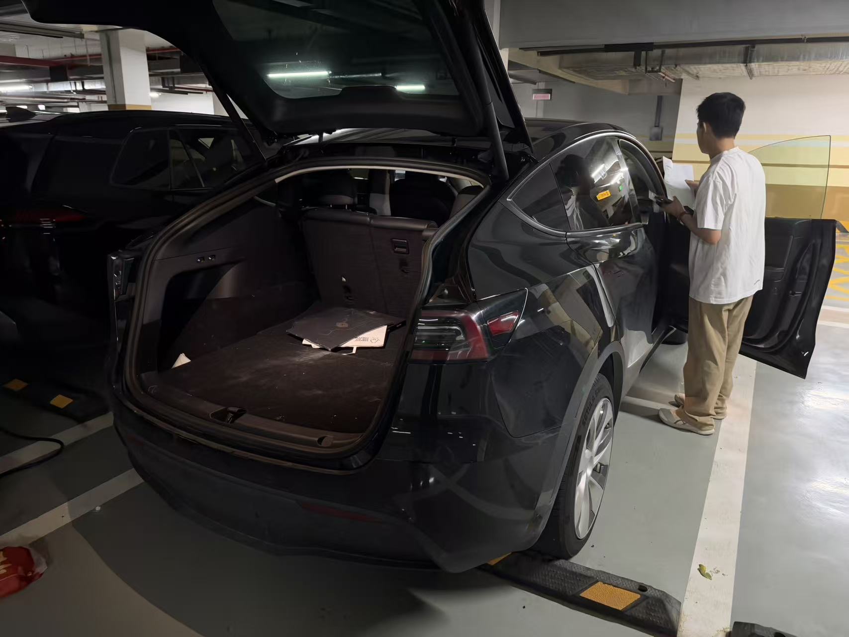 Tesla Model Y 2022 car image #5