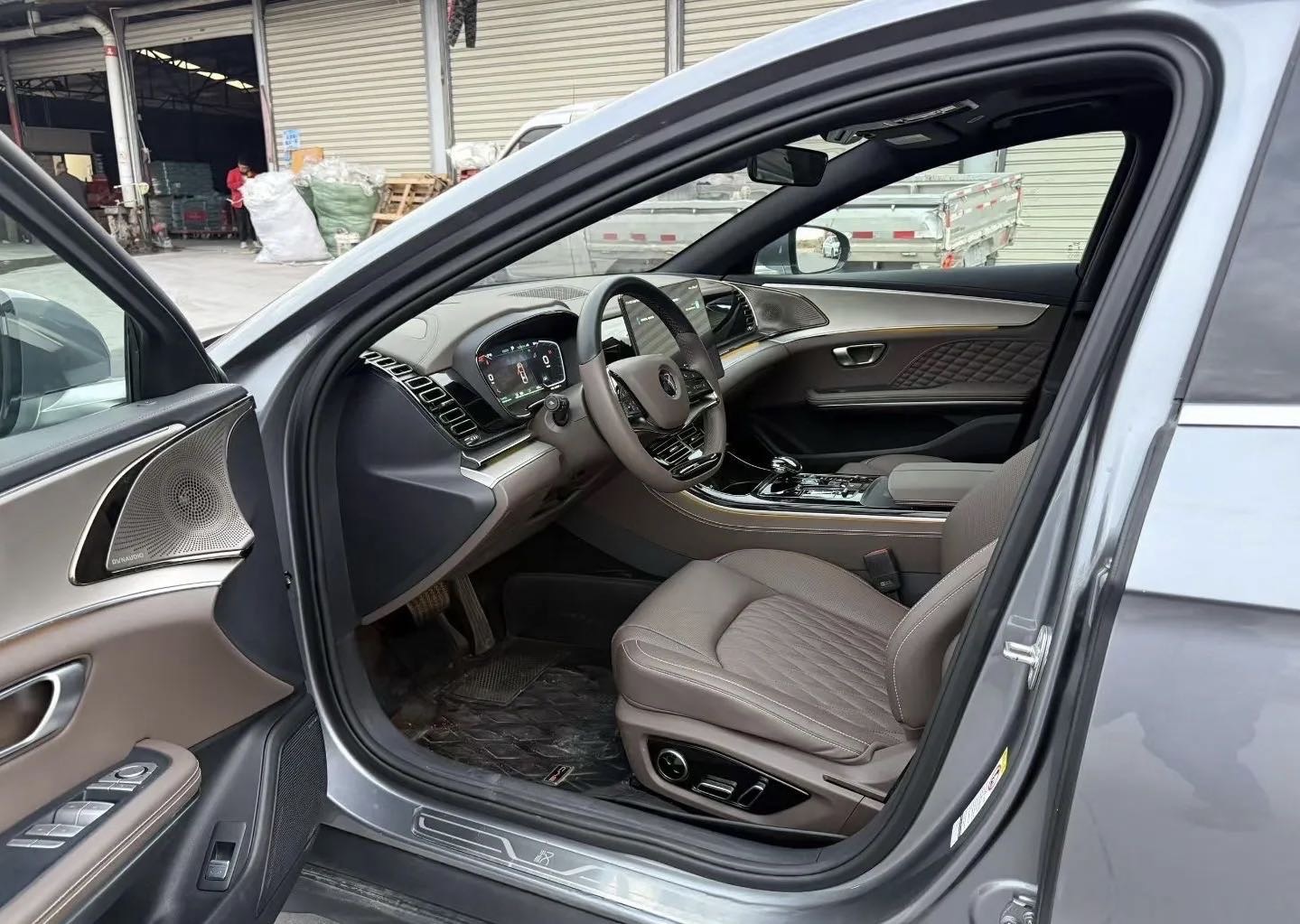 BYD Han 2023 #6 BYD Han 2023 car image #6