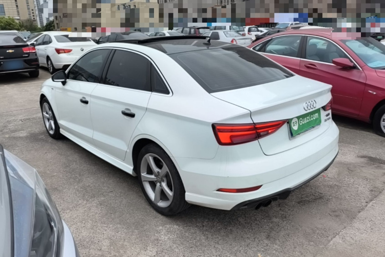 Audi A3 2018 car image #5