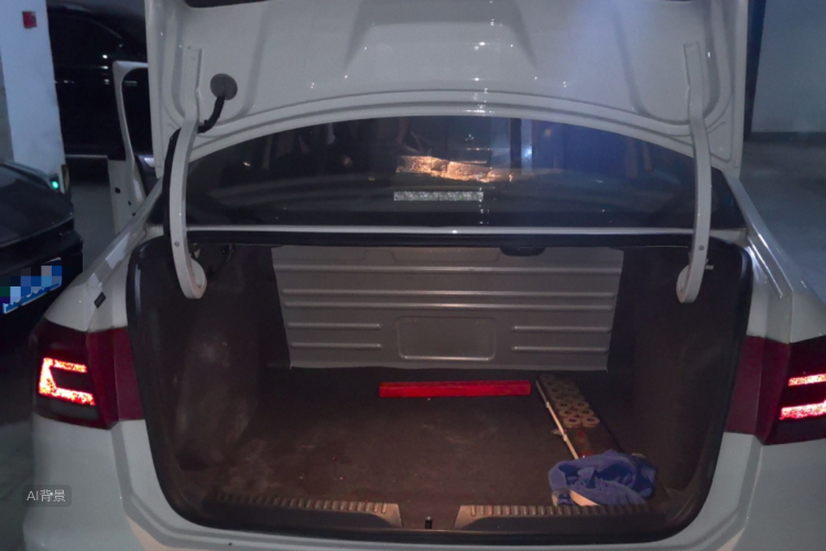 Volkswagen Santana 2015 car image #21