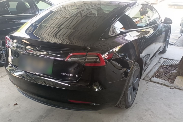 Tesla Model 3 2021 car image #5