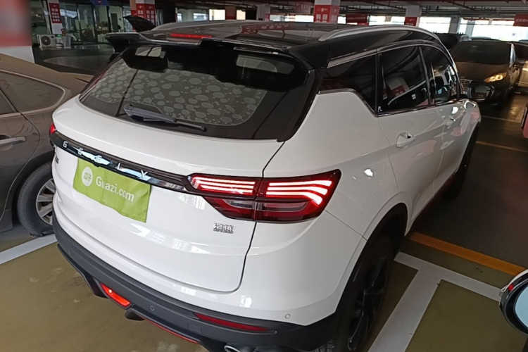 GEELY Coolray 2023 изображение автомобиля #7