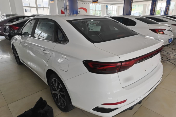 GEELY Emgrand 2021 car image #5