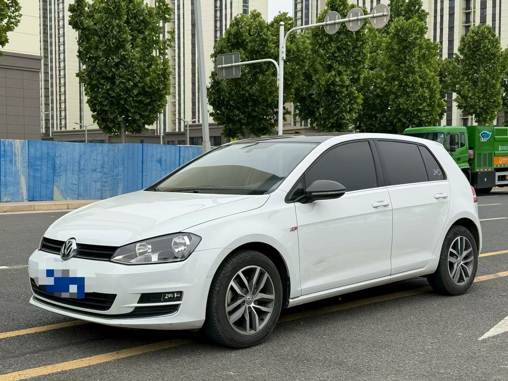 2016 2016 car image