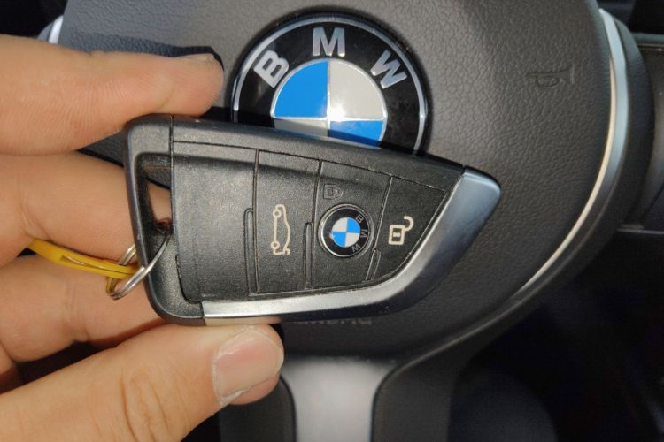 BMW 3 Series GT 2019 imagem de carro #9