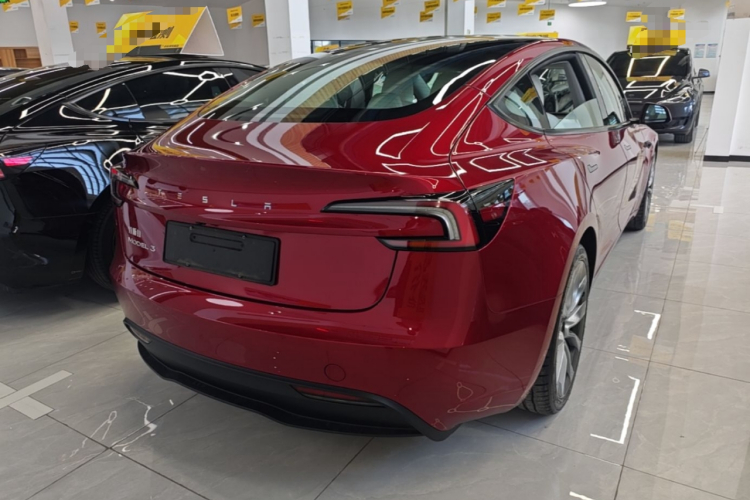 Tesla Model 3 2023 #5 Tesla Model 3 2023 immagine di auto #5