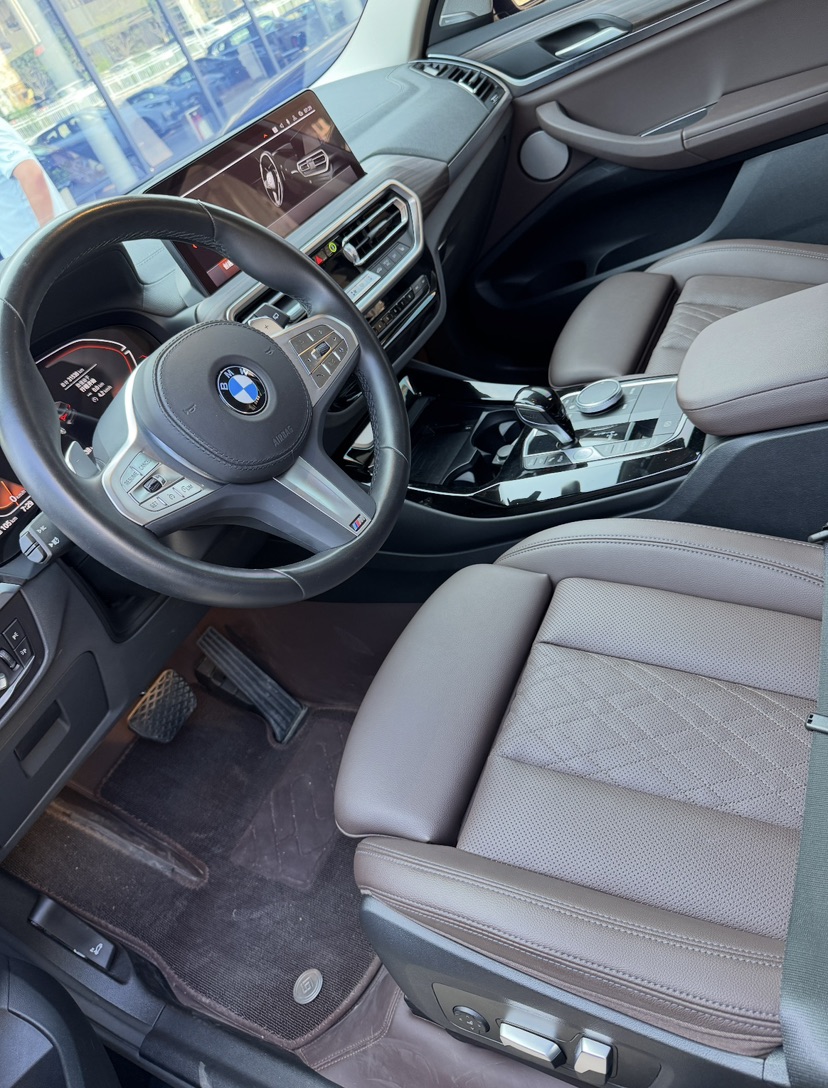BMW X3 2023 car image #2