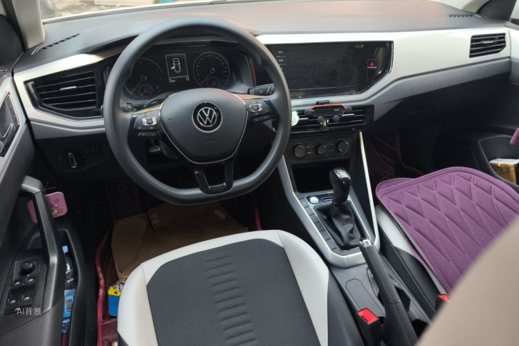 Volkswagen Polo 2021 car image #11