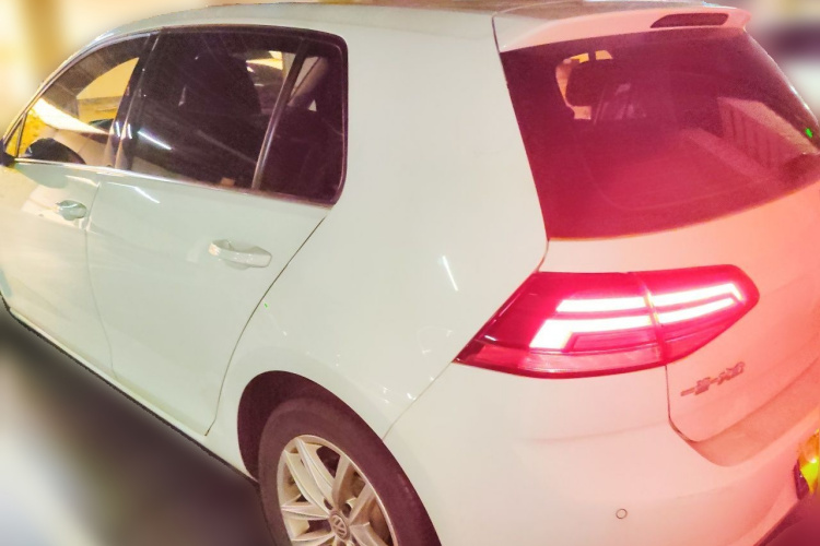Volkswagen Golf 2019 #5 Volkswagen Golf 2019 car image #5
