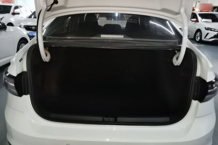 Volkswagen Lavida 2025 car image #19