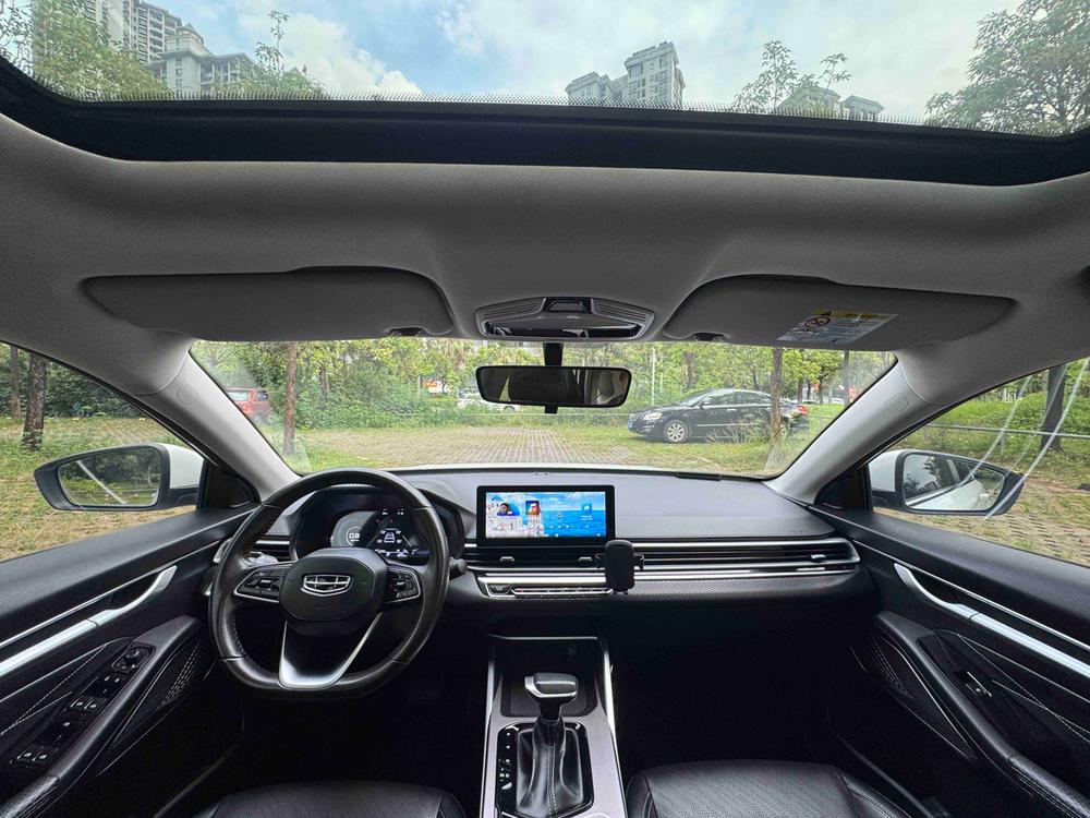 GEELY Emgrand 2022 #29 GEELY Emgrand 2022 car image #29