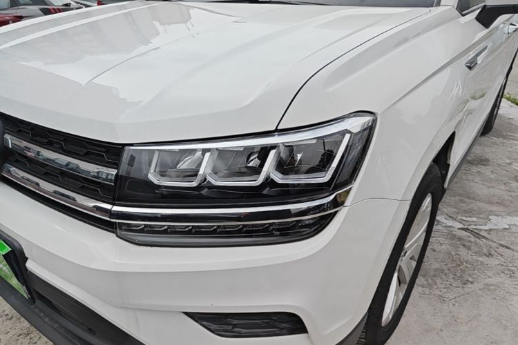 Volkswagen Tharu 2020 car image #23