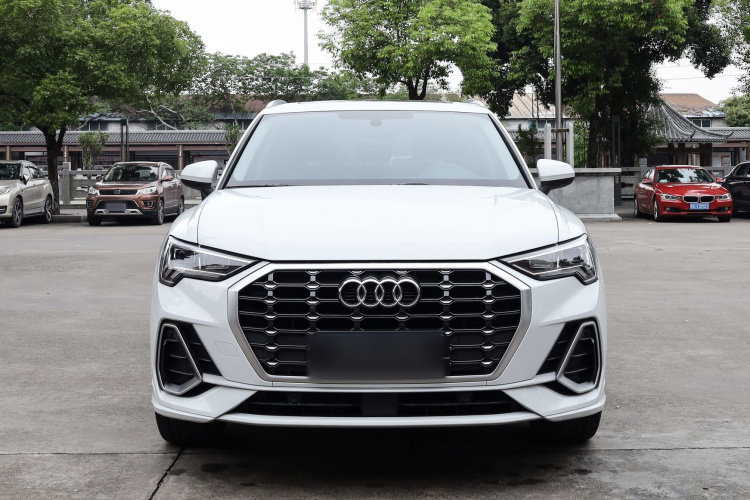 Audi Q3 2023 #3 Audi Q3 2023 car image #3