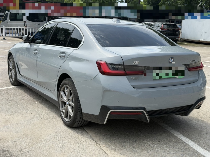 BMW i3 2025 car image #7