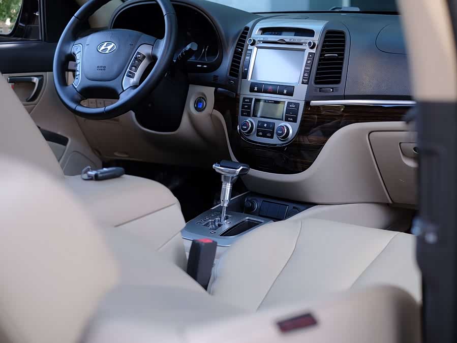 Hyundai Santa Fe Classic 2011 car image #57