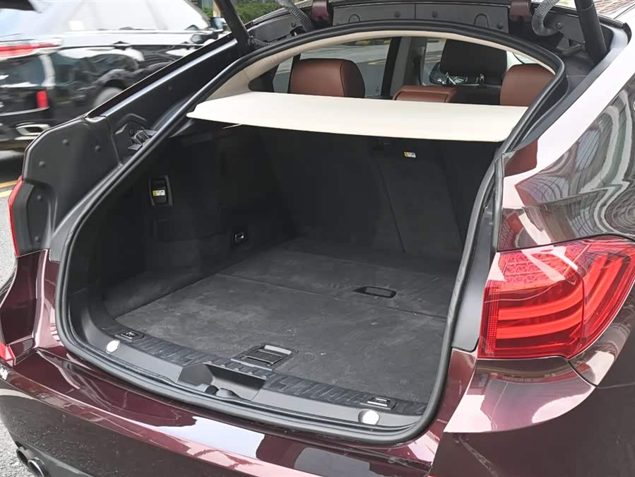 BMW 5 Series GT 2016 #57 BMW 5 Series GT 2016 صورة سيارة #57