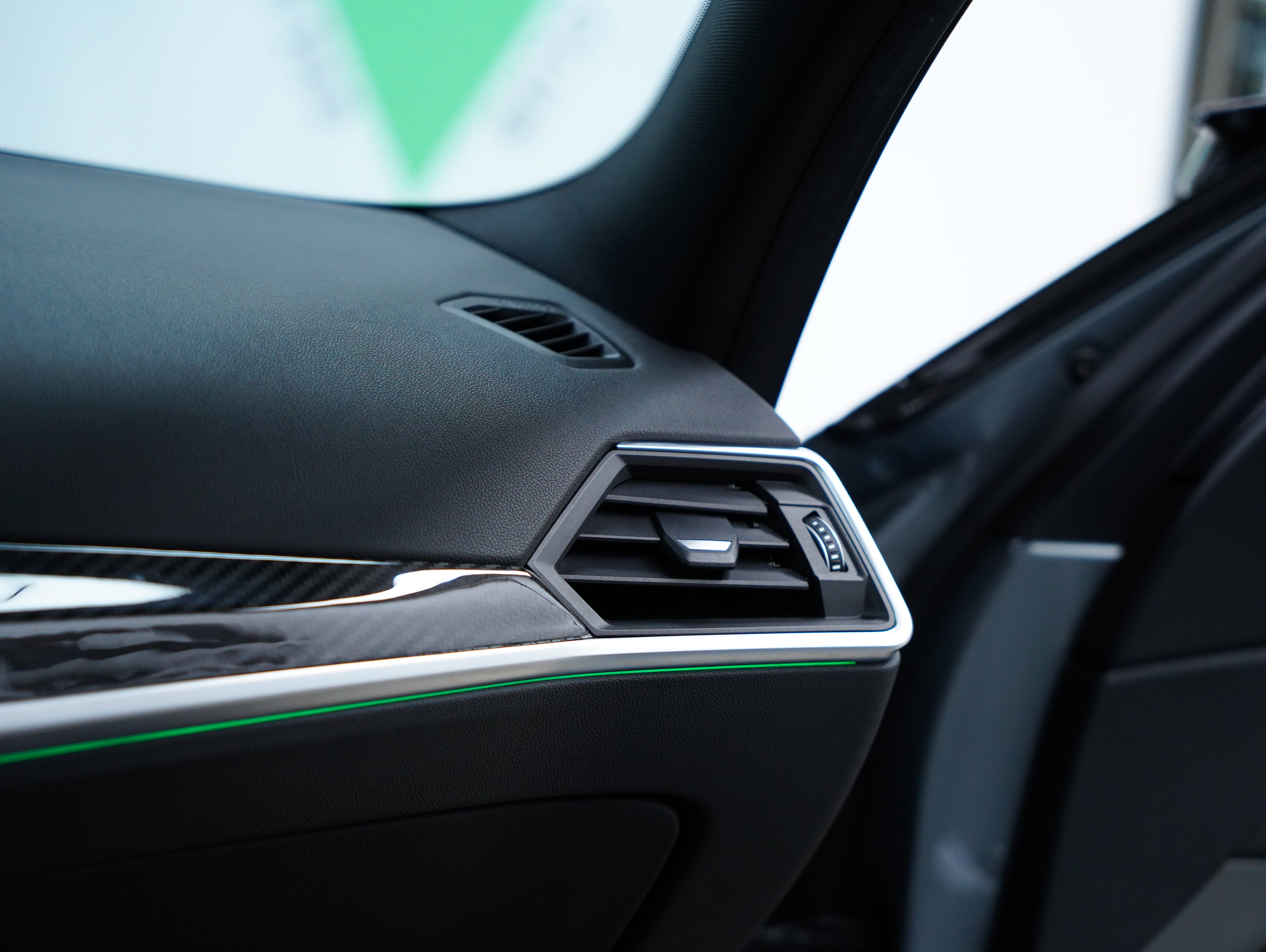 BMW M3 2024 imagen de coche #57