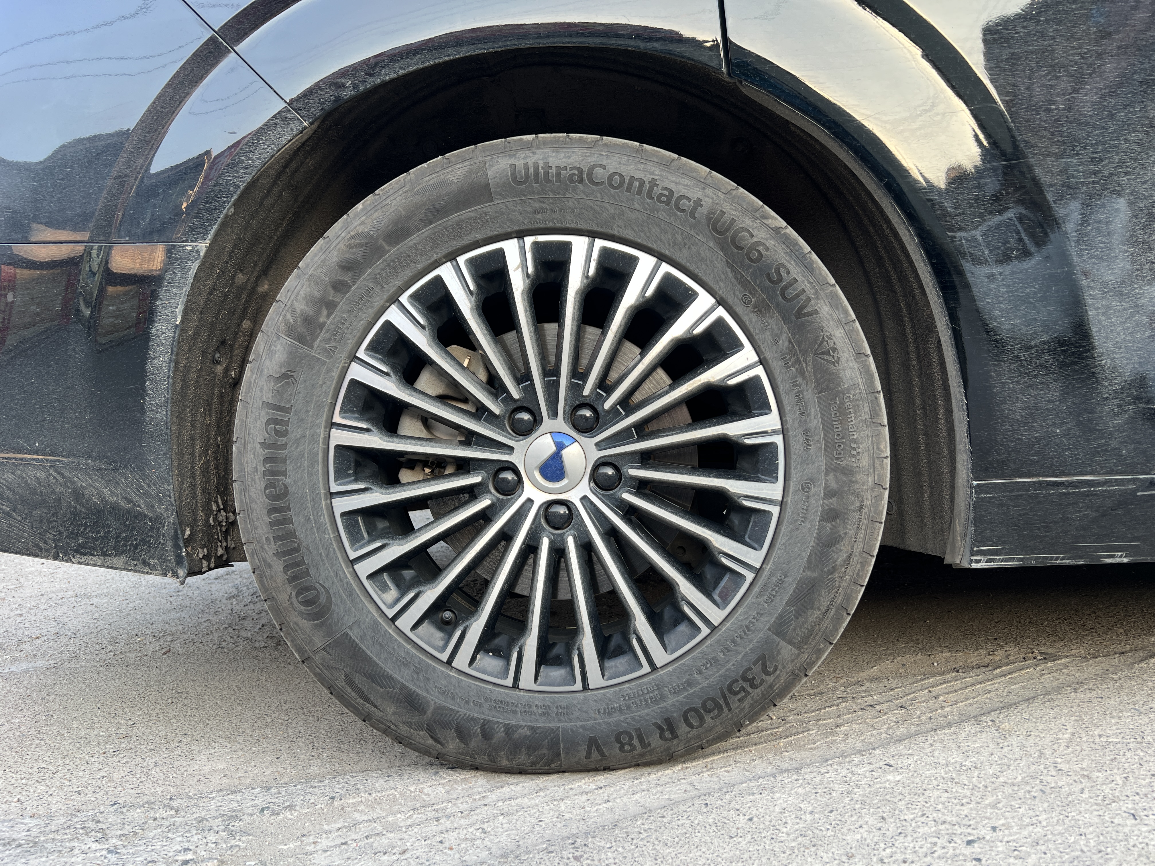 Denza D9 2023 صورة سيارة #57