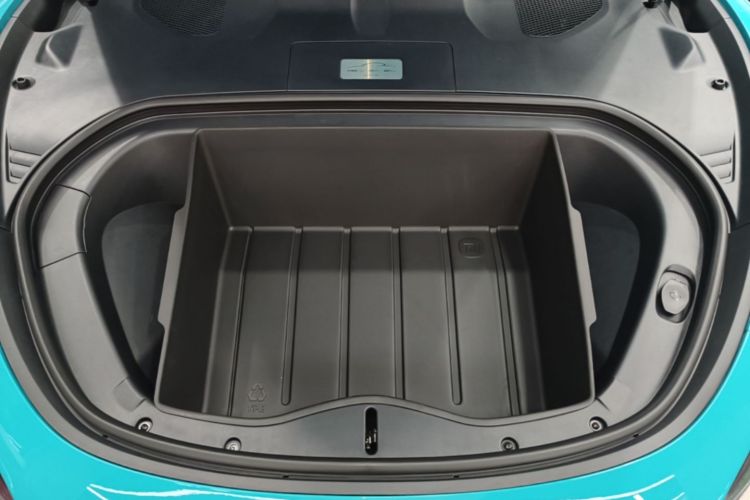 MI SU7 2025 imagen de coche #20