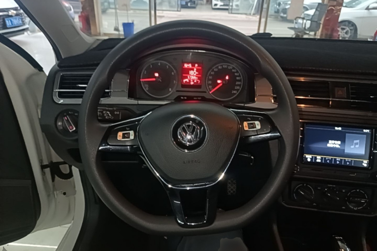 Volkswagen Santana 2019 #15 Volkswagen Santana 2019 car image #15