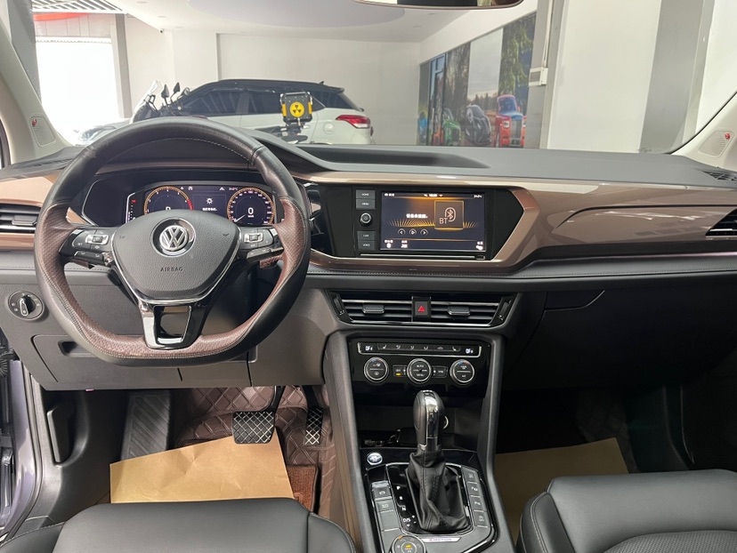 Volkswagen Tharu 2020 #5 Volkswagen Tharu 2020 car image #5