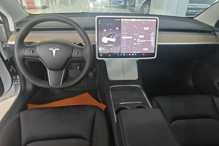 Tesla Model 3 2023 #10 Tesla Model 3 2023 car image #10