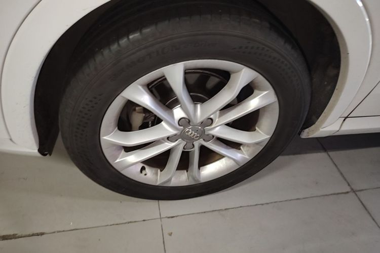 Audi Q3 2016 #9 Audi Q3 2016 car image #9
