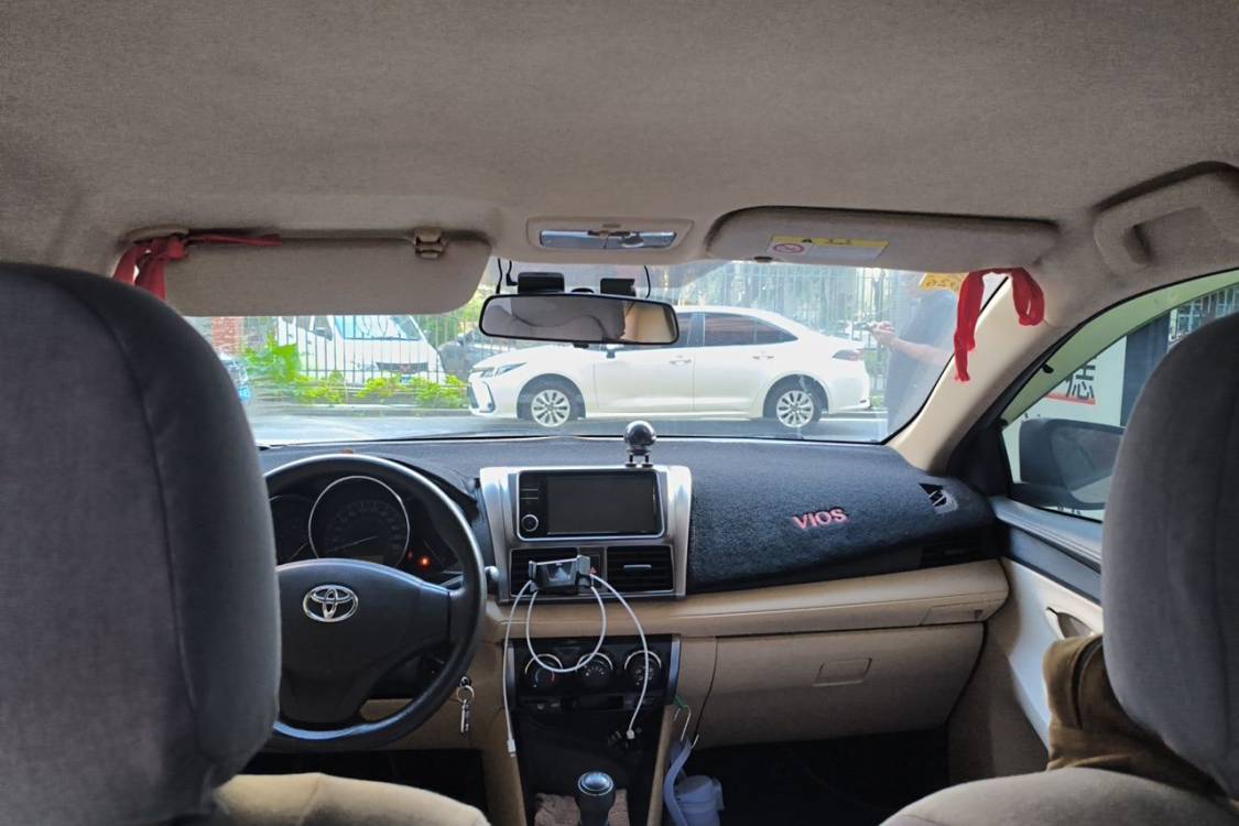Toyota Vios 2015 immagine di auto #20