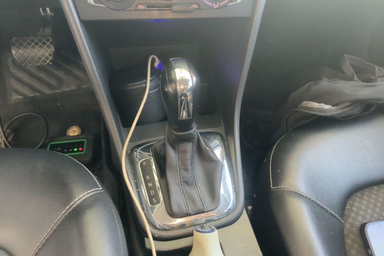 Volkswagen Santana 2016 car image #14
