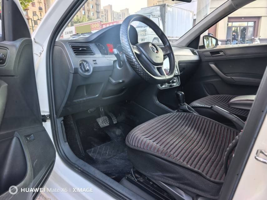 Volkswagen Santana 2022 car image #5
