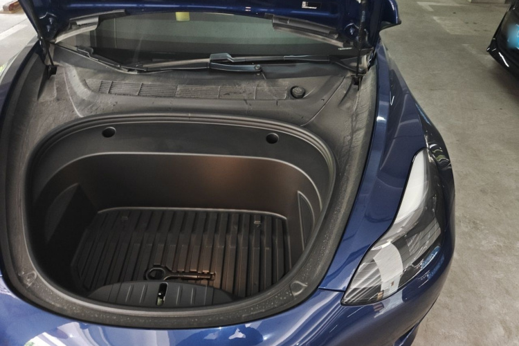 Tesla Model 3 2021 car image #29
