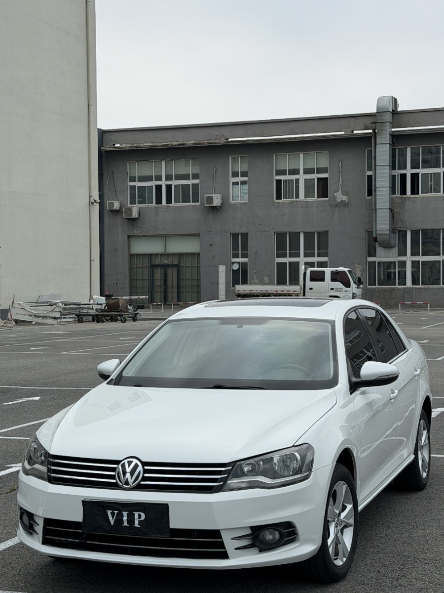 Volkswagen Bora 2014 Volkswagen Bora 2014 immagine di auto