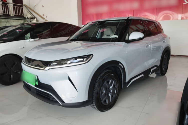 BYD YuanUP 2025 #2 BYD YuanUP 2025 car image #2