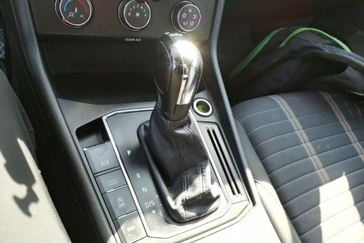 Volkswagen Lavida 2020 #14 Volkswagen Lavida 2020 car image #14