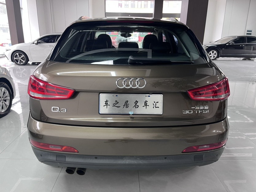 Audi Q3 2016 car image #8