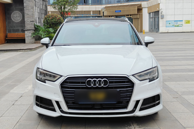 Audi A3 2017 car image #4