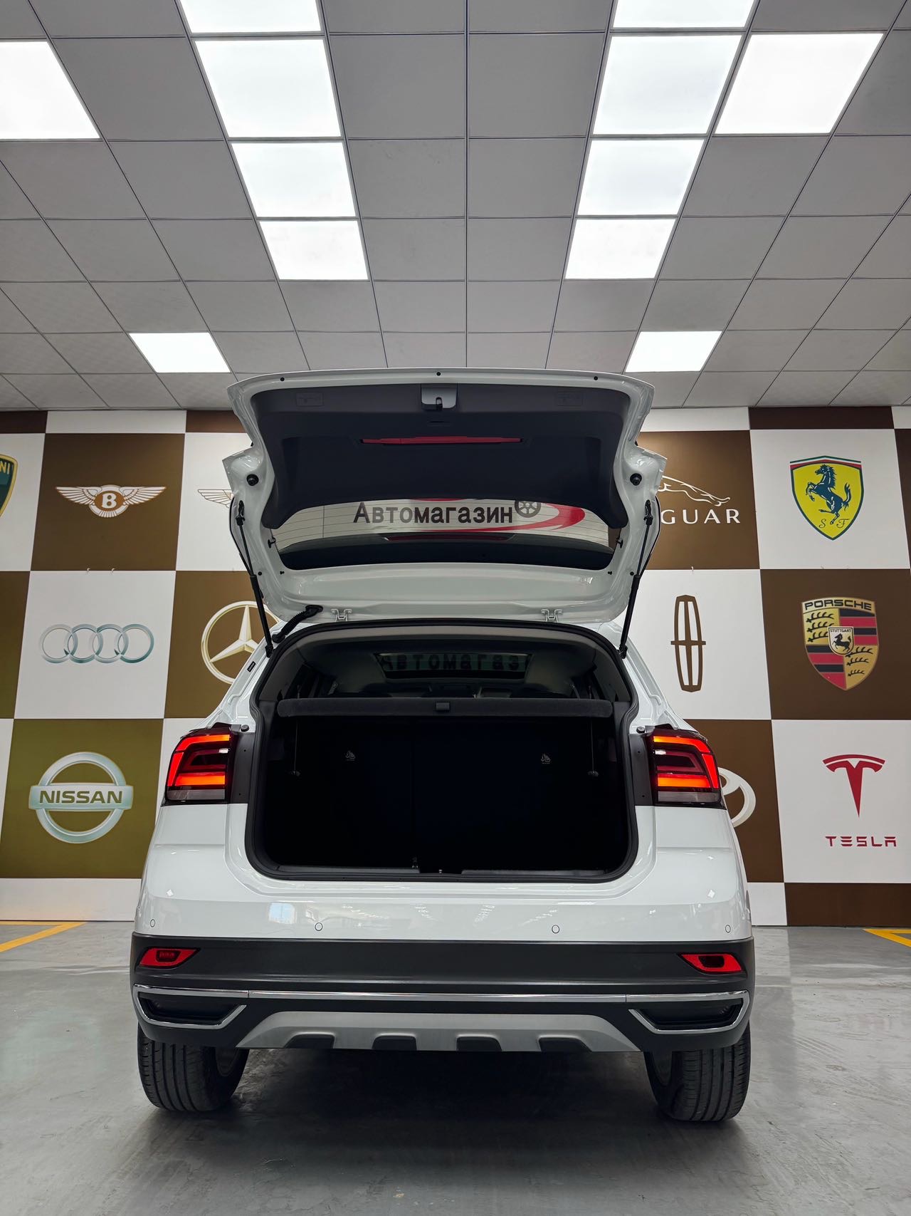 Volkswagen T-Cross 2023 #16 Volkswagen T-Cross 2023 car image #16