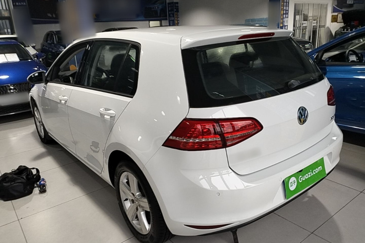 Volkswagen Golf 2015 car image #5