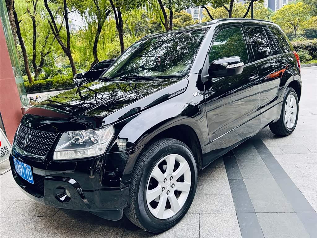 Suzuki Grand Vitara 2009 汽车图片 