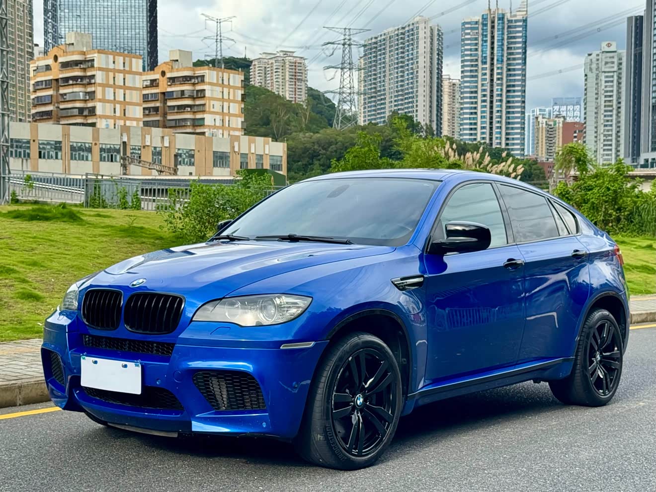 BMW X6 M 2013 car image 