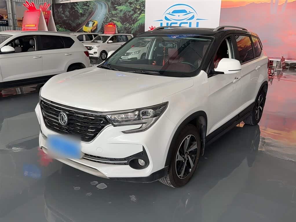 Forthing T5 2020 Forthing T5 2020 immagine di auto