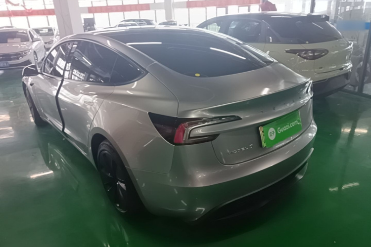 Tesla Model 3 2024 #4 Tesla Model 3 2024 car image #4