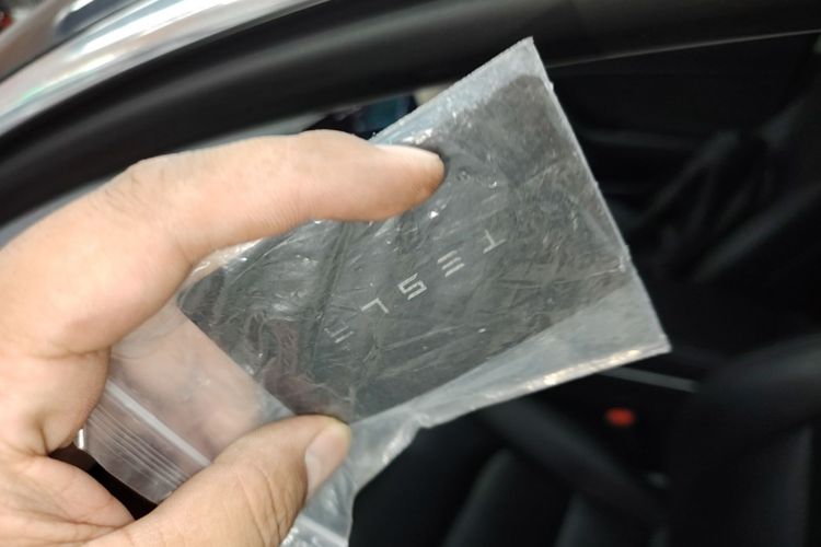 Tesla Model 3 2020 car image #9