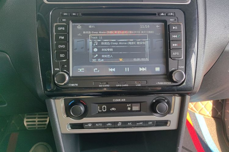 Volkswagen Polo 2017 #13 Volkswagen Polo 2017 car image #13